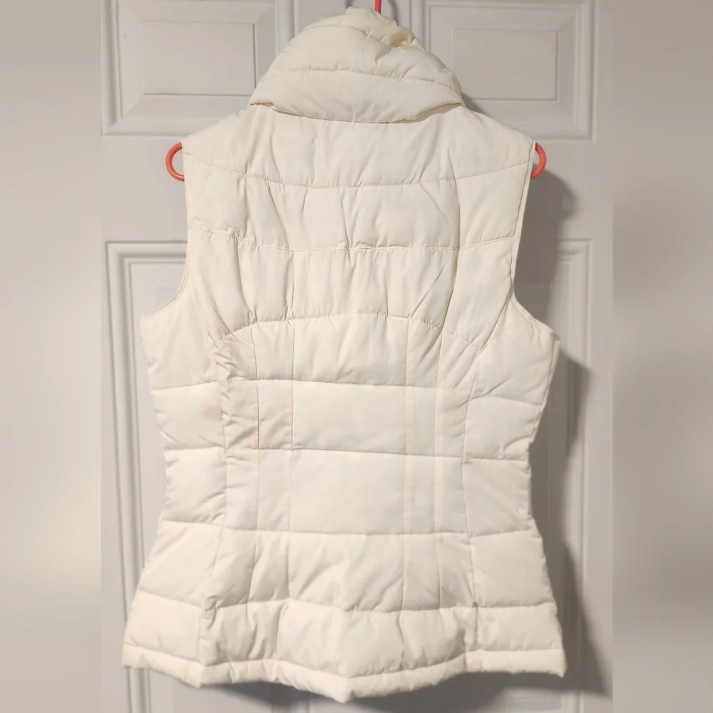 Calvin Klein Quilted Puffer Vest in Ivory / Cream woman girl - Picture 3 of 8